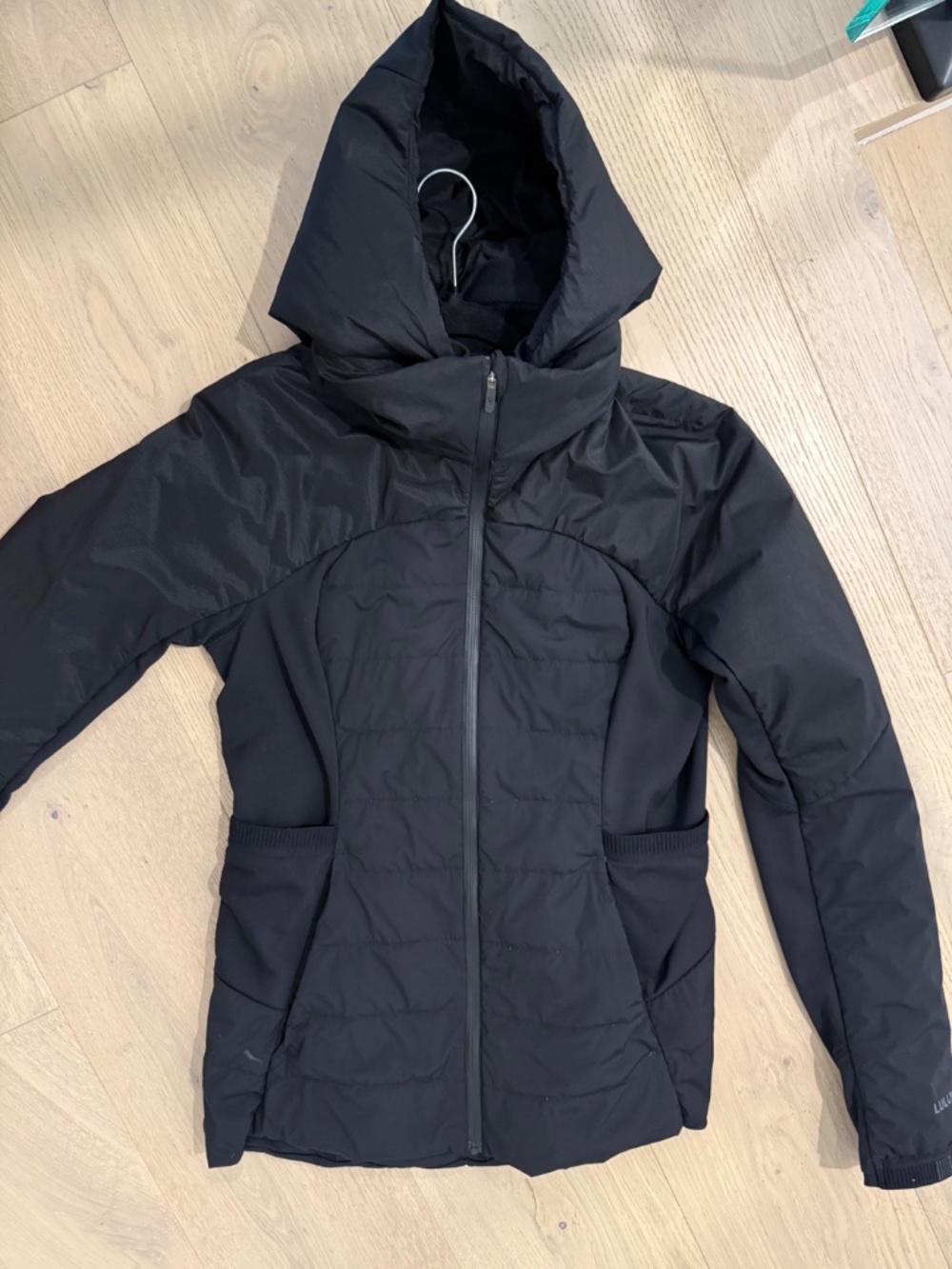 Lululemon jacket - Picture 6 of 7